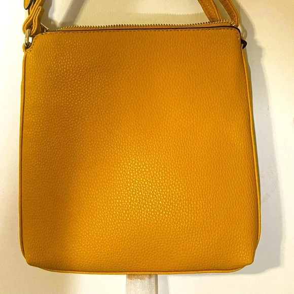 Deluxity Los Angeles Yellow Vegan Peta approved Women Crossbody Messenger - Picture 7 of 17